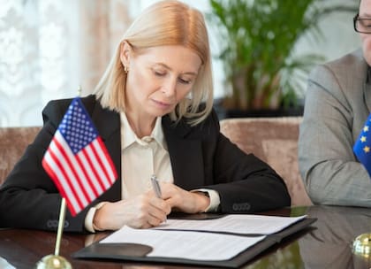 Organizaciones sin fines de lucro y abogados ofrecen al menos 50 horas anuales de servicios gratuitos para migrantes