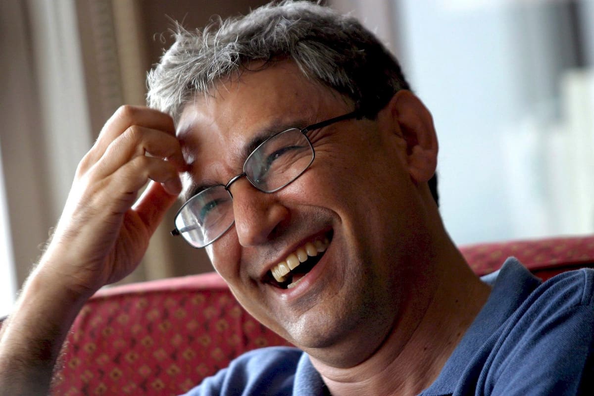 Orhan Pamuk: "Estoy contento de tener miedo; hace que obedezcas las normas de aislamiento"