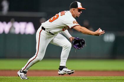 Orioles colocan Urías en lista de lesionados y ascienden al prospecto Coby Mayo de las menores