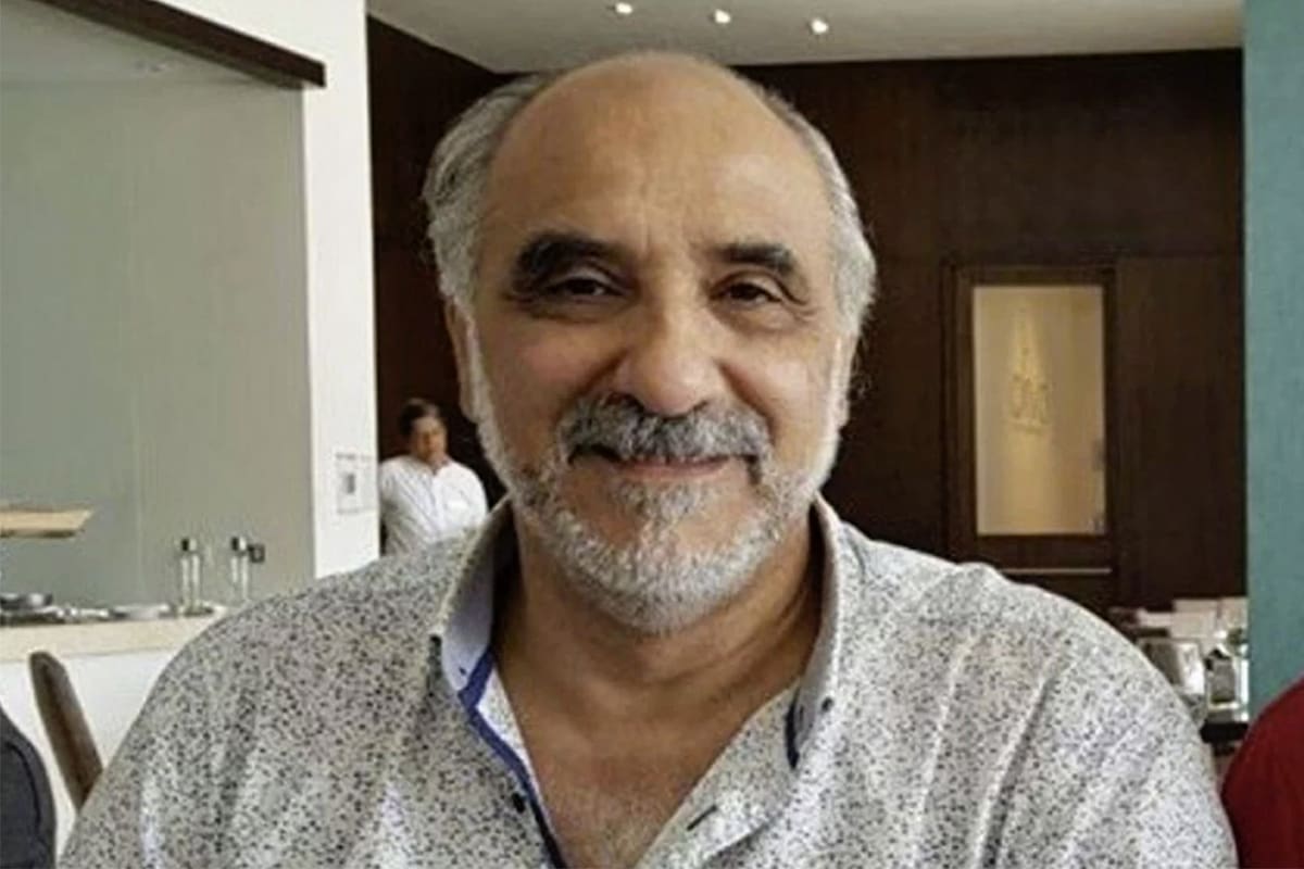 Oriundo de Corrientes, es especialista en medicina geriátrica