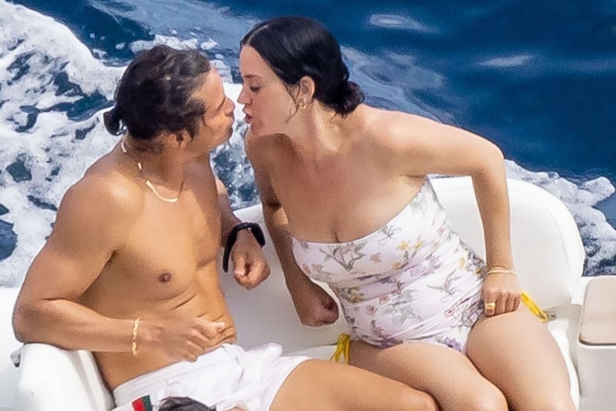 Orlando Bloom y Katie Perry, relajados, en Positano, Italia