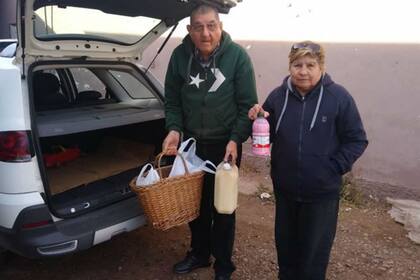 Orlando Sosa y su esposa, Mirta: "Todas las semanas venimos al tambo"