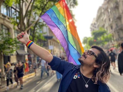 Orlando Wunderlin tiene 35 años y hace 6 que se define como una persona poliamorosa