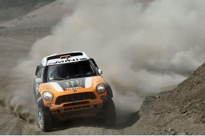 Orly Terranova logró imponerse en una nueva etapa del Dakar