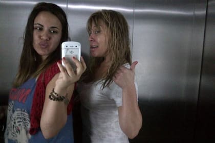 Ornella junto a Sandra Dillon, la esteticista de los famosos