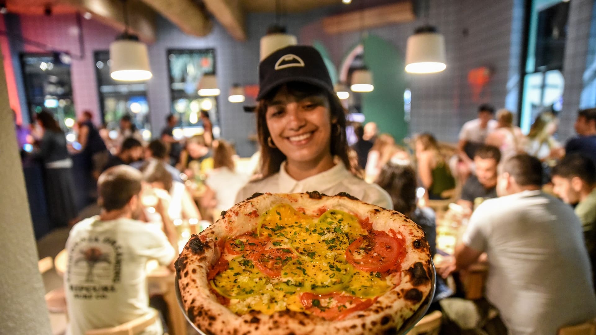 Además de ofrecer otros estilos y mayor variedad de sabores, los nuevos locales suman diseño, ambientación internacional y propuestas de tragos, música y DJ en vivo