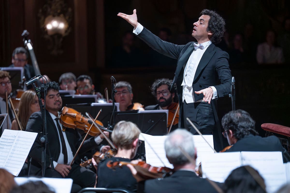 Orquesta Estable del Teatro Colón, con dirección de Alejo Pérez, interpretó la "Sinfonía fantástica" de Hector Berlioz