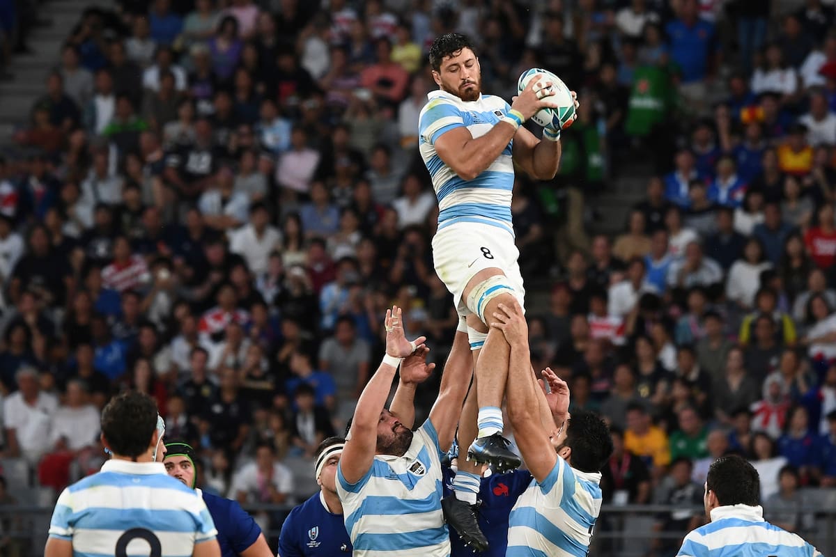 Ortega Desio asegura la pelota para el equipo argentino