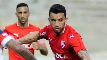 Ortiz y Pellerano (detrás): ninguno será tenido en cuenta por el DT Holan