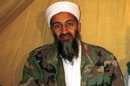 Osama ben Laden, en una de sus tantas fotos difundidas desde lugares desconocidos