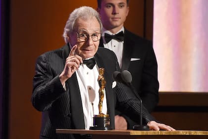 Oscar 2019: el compositor argentino Lalo Schifrin recibió un premio honorífico entregado por Clint Eastwood