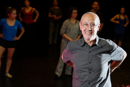 Coreógrafo y director de danza, Oscar Araiz es considerado uno de los iniciadores de la danza contemporánea en el país