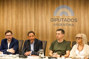 La oposición le pide al jefe de los fiscales que gire los fondos para reanudar la investigación