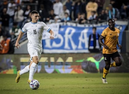 Oscar Gloukh, el mejor sub 20 de Israel, no fue cedido para el Mundial por Red Bull Salzburg, que pagó 7.000.000 de euros por él.