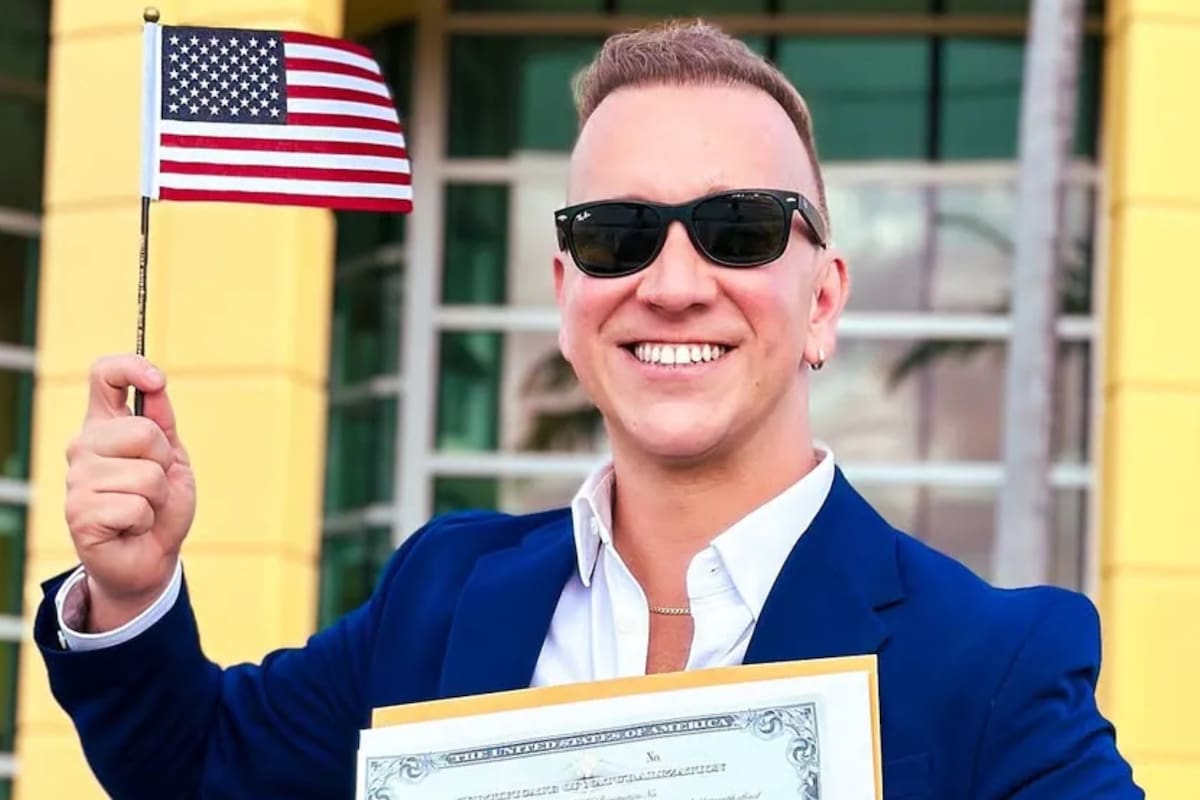 Óscar obtuvo la ciudadanía americana a fines del año pasado tras estar casi diez años en EE.UU.