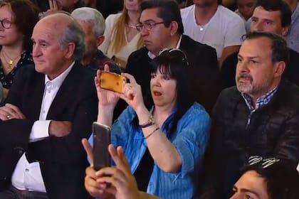 Oscar Parrilli, Marilina Ros y Gustavo Sylvestre