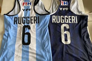 Oscar Ruggeri publicó una foto de la camiseta de su sobrina Brisa con la selección argentina de hockey juvenil
