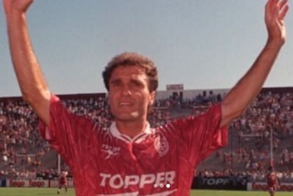 Oscar Ruggeri se retiró del fútbol en 1997 pero recuerda sus hábitos de chicle en cada entrenamiento