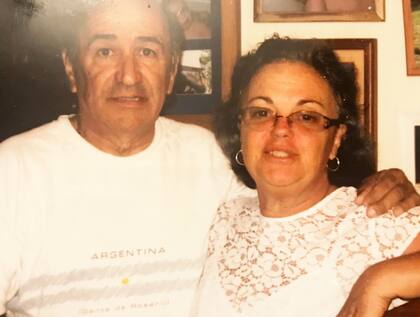 Oscar y Stella cumplen 50 años de casados.