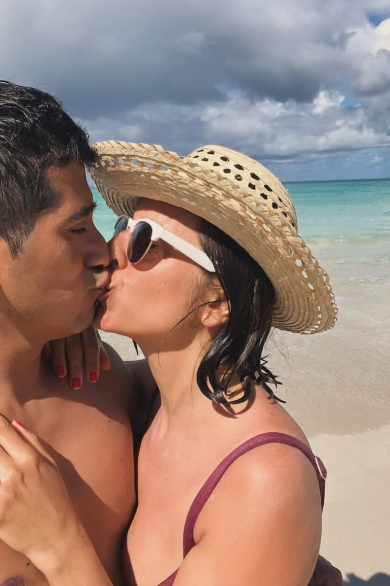 Osqui Guzmán junto a su mujer, Leticia González de Lellis, con quien hace 28 años que comparte la vida y el trabajo