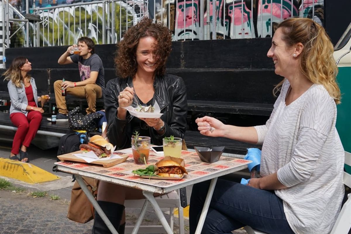 Ostras, cebiche, distintas carnes y tragos de autor en la mesa de Marion Deh y Jorgelina Torca, en Masticar
