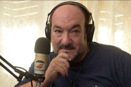 Osvaldo "El Turco" Wehbe, legendario relator radial de fútbol, falleció hoy a los 63 años. Estaba internado desde el 26 de julio luego de sufrir un ACV.