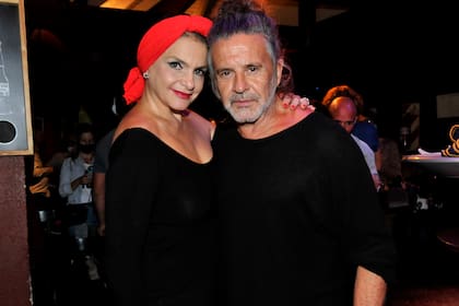 Osvaldo Laport junto a su mujer, Viviana Sáez