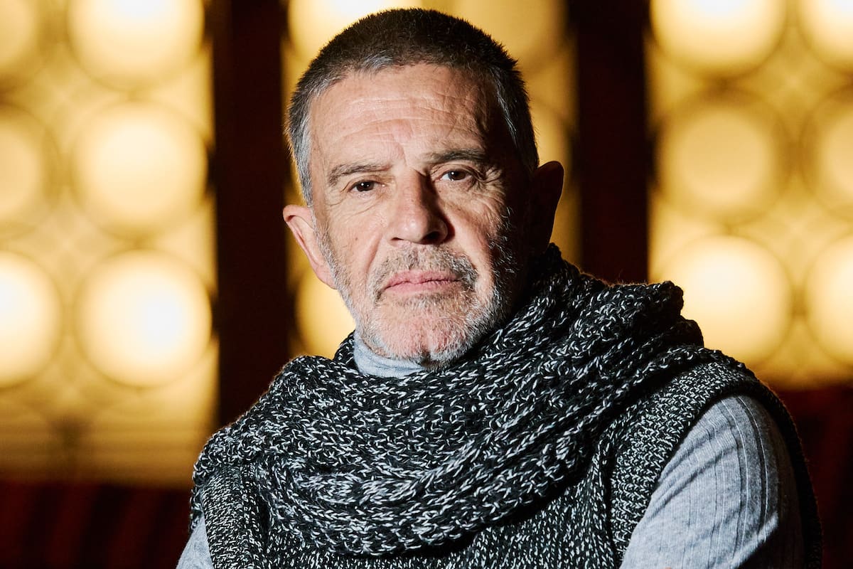 Después de ser el rey Tritón en La sirenita, Osvaldo Laport interpreta al padre de Billy Elliot en el musical que desembarca en calle Corrientes