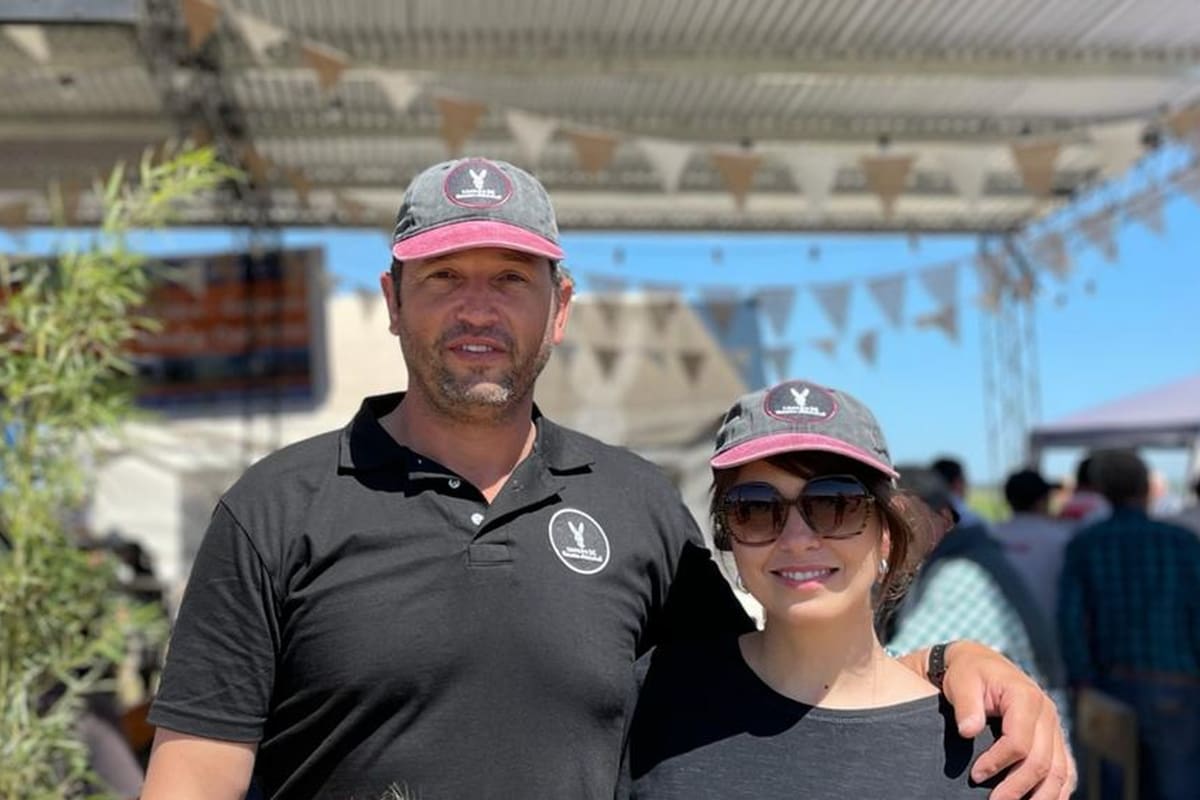 Osvaldo y Karina Martín, fundadores, junto a su hermano Gonzalo, de la cerveza artesanal Legado M