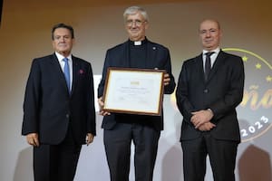 Otorgamos el Título de Doctor Honoris Causa al Presbítero Guillermo Marcó por su destacada trayectoria