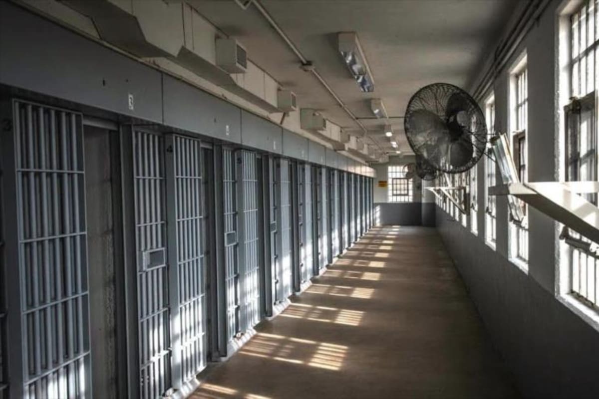 Otra cárcel que se suma al cobro por tener prisioneros (Crédito: hispantv.com)