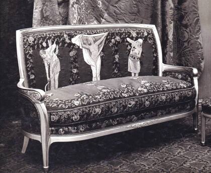 Otra de las puestas en escena de Walheimer, en este caso, para aparentar que el sillón era de 1910. "Armaba un catálogo con esas fotos y te decía: 'Mirá, acá hay una foto que muestra que en el '25 el mueble lo tenía fulano'. Era todo falso".