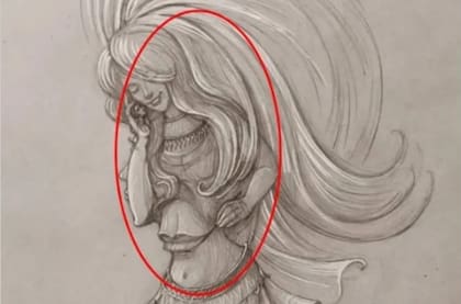 Otra es parte del torso de la mujer de la ilustración.