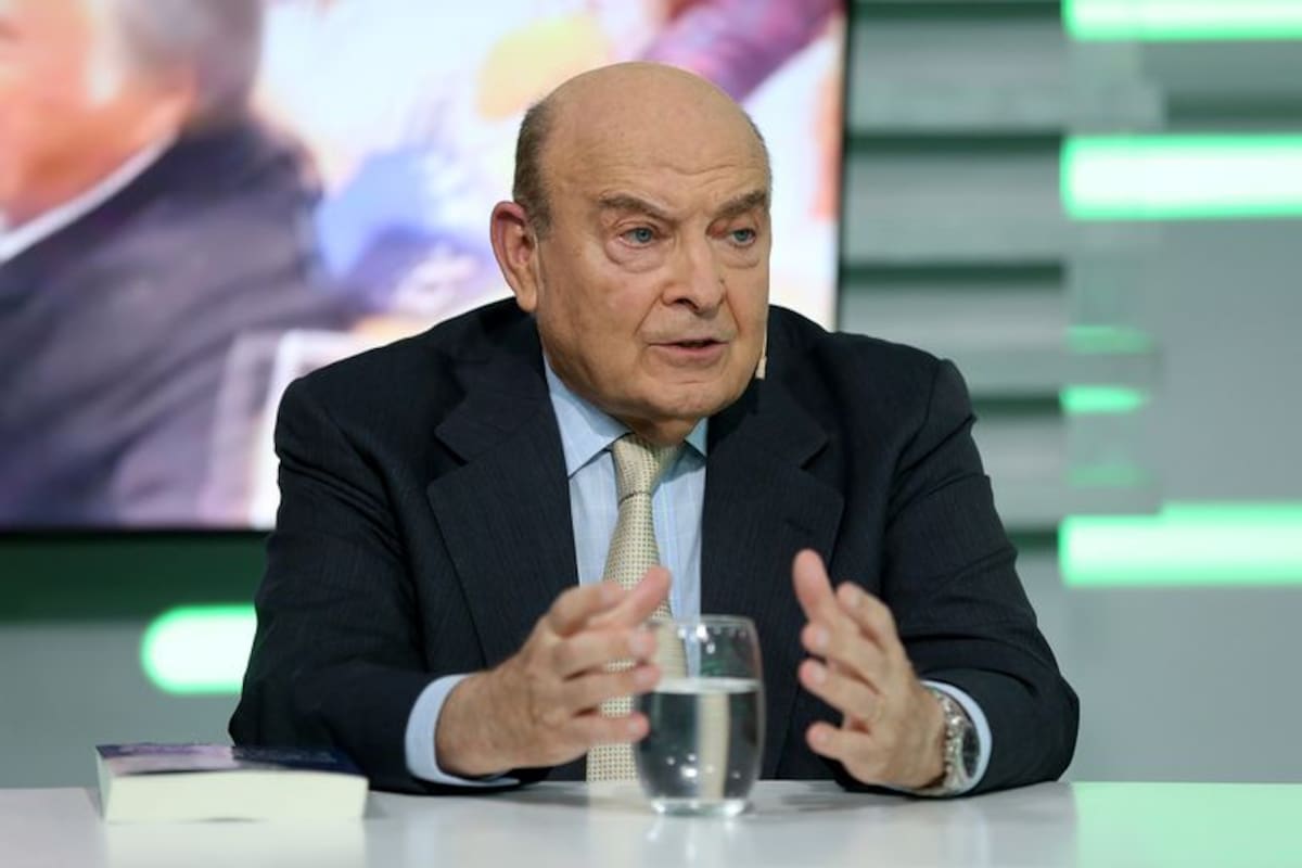 Otra frase de Cavallo: "Lo mejor para el país sería que sinceraran la situación. Si el que va a manejar la política económica es Kicillof, que lo pongan al frente y que sea el responsable"