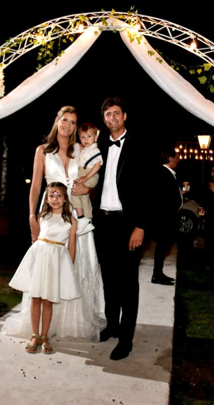 Otra imagen del álbum del casamiento de Clarisa Fernández y Ezequiel Dequino. (Archivo Clarisa Fernández)