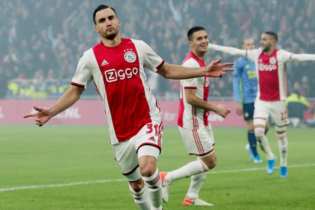 Otra imagen del festejo de Tagliafico ante Feyenoord.