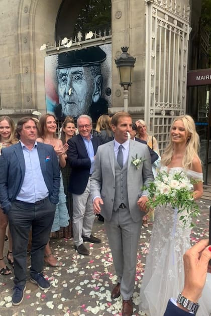 Otra postal de Gonzalo y Liga, radiantes de felicidad en uno de los días más importantes de sus vidas.