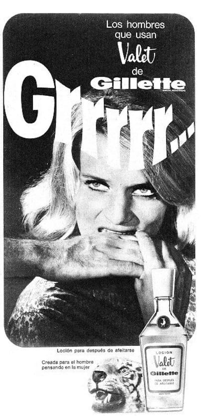 Otro aviso de la misma campaña de Loción Valet, de 1966, con Chunchuna Villafañe mordiendo una manos masculina