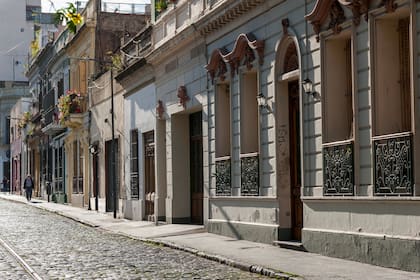 Otro factor importante de San Telmo es que se trata de una zona de preservación patrimonial