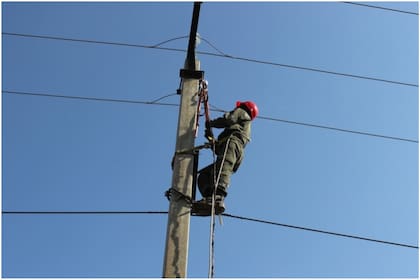 Otro joven murió electrocutado cuando robaba cables del alumbrado público
