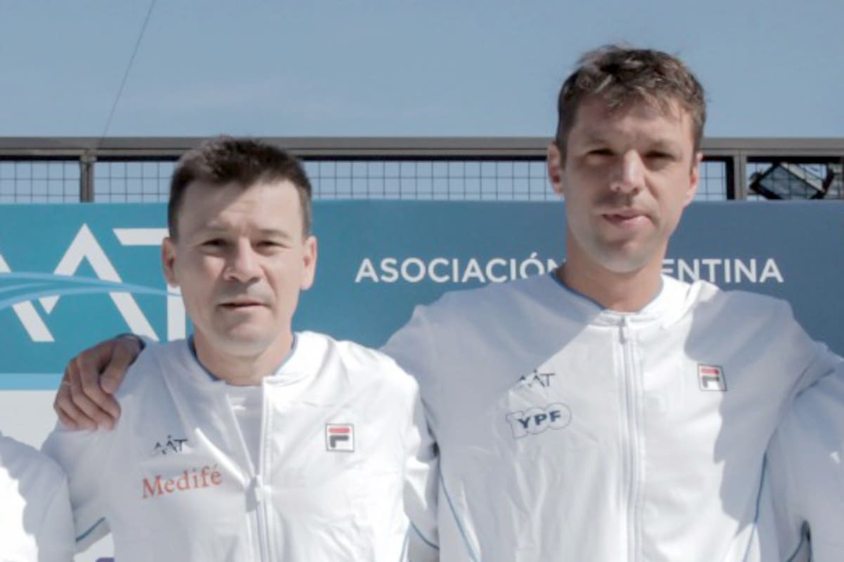 Otros tiempos: cuando el capitán Guillermo Coria y el doblista Horacio Zeballos compartían equipo en la Copa Davis; hoy la relación está rota