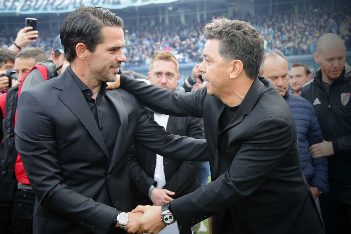 Otros tiempos: Fernando Gago y Marcelo Gallardo, un choque de entrenadores, que se reedita en el mercado de pases