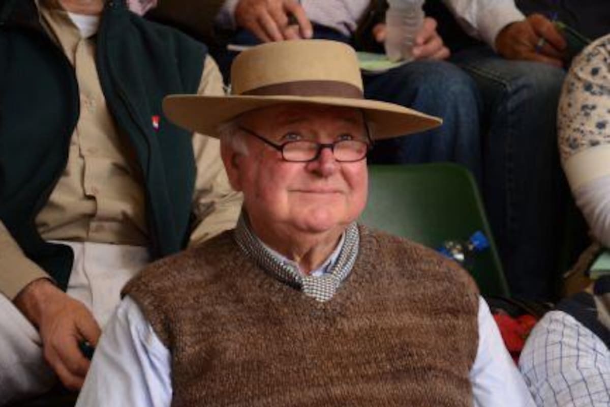 Otros tiempos, Ignacio Corti Maderna en la tribuna de la pista central de Palermo