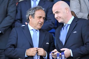 Michel Platini va con todo contra el presidente de la FIFA: de qué lo acusó en los tribunales parisinos