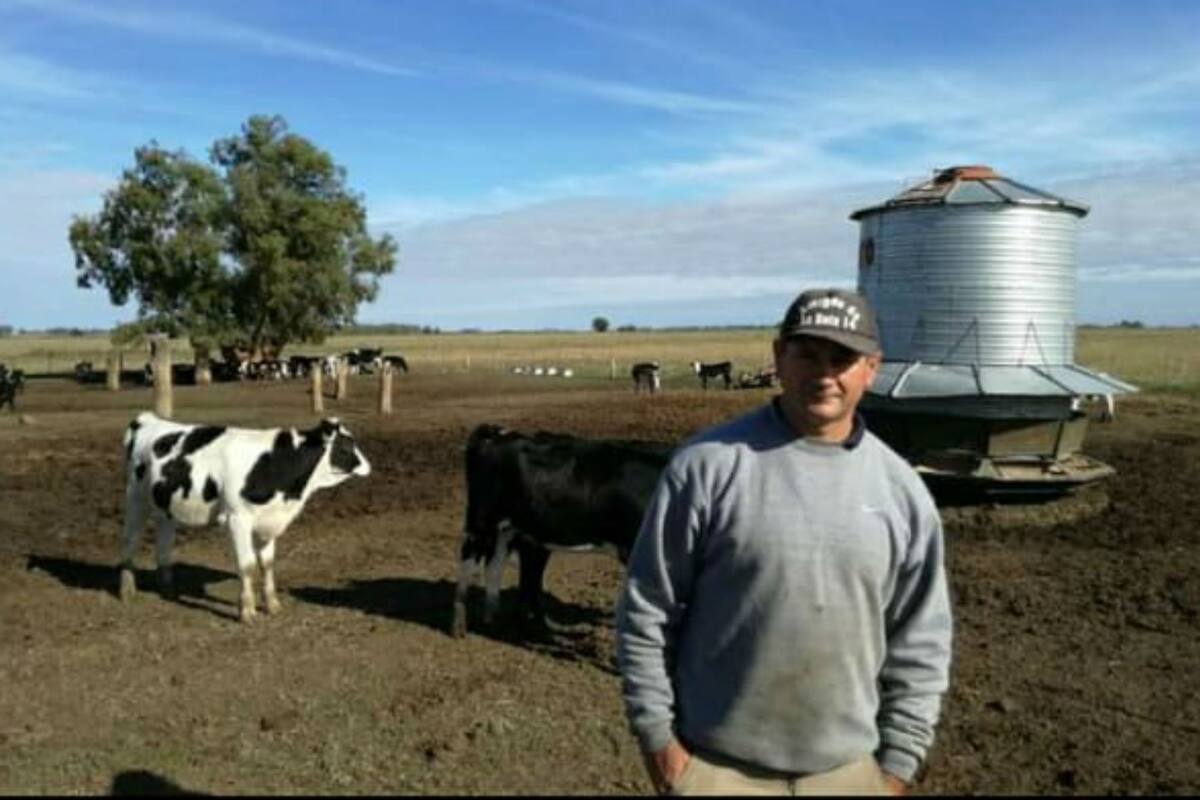 Otros tiempos, Nadal trabajando en el tambo en Cochicó.