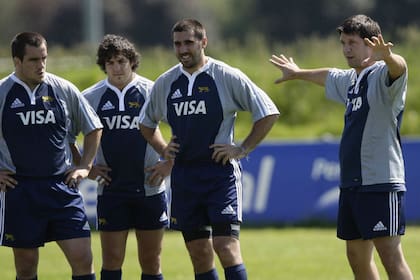 Otros tiempos: Phelan les da indicaciones a Ayerza, Agulla y Corcho Ferández Lobbe, tres que hoy están en el Mundial de Inglaterra