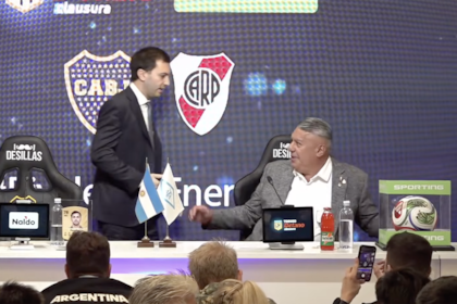 Otros tiempos: Stefano Di Carlo y Claudio Tapia compartían sonrisas; hoy están enfrentados
