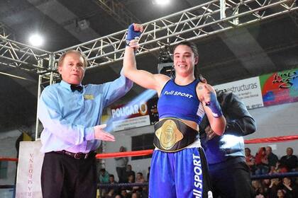 Otros tiempos: un momento feliz para Yazmín Marzo