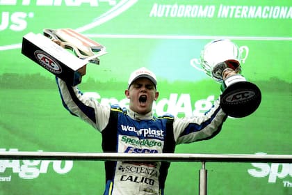 Otto Fritzler, con 20 años, logró su primera victoria en el Turismo de Carretera en Termas de Río Hondo