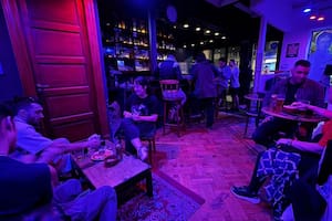 Our House, un espacio que fusiona una marca de ropa y un pub